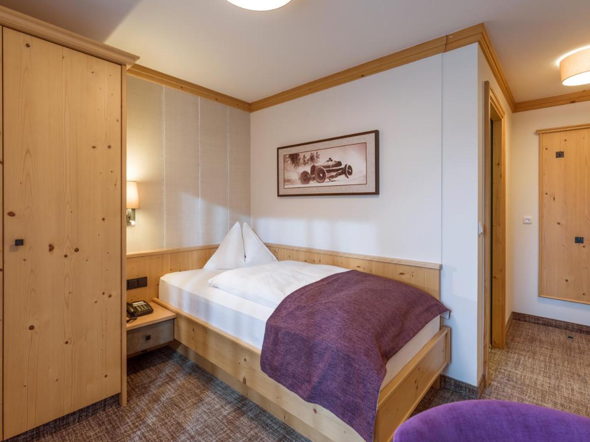 Hotel Zentral ****Superior Kirchberg in Tirol Zewnętrze zdjęcie