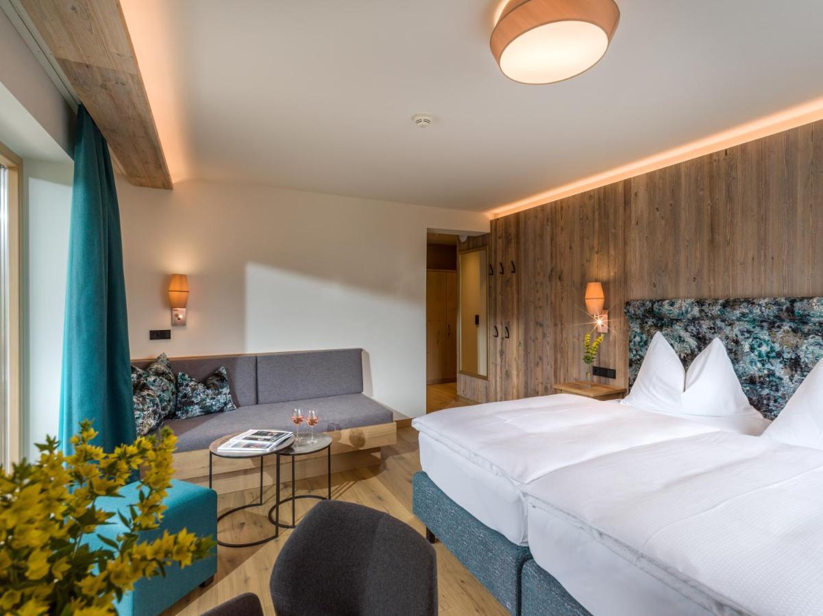 Hotel Zentral ****Superior Kirchberg in Tirol Zewnętrze zdjęcie