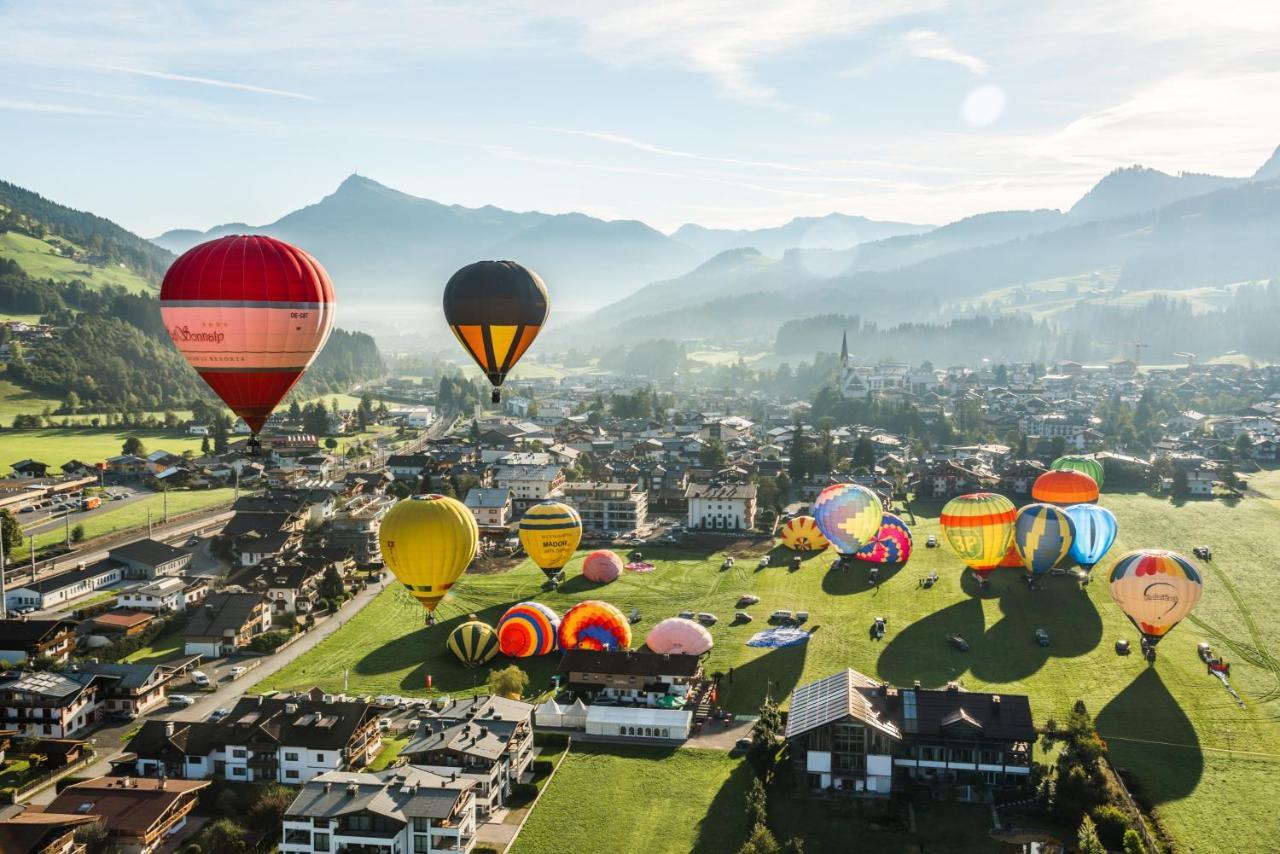 Hotel Zentral ****Superior Kirchberg in Tirol Zewnętrze zdjęcie