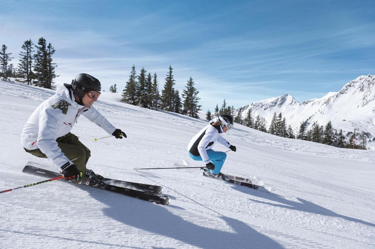 Hotel Zentral ****Superior Kirchberg in Tirol Zewnętrze zdjęcie
