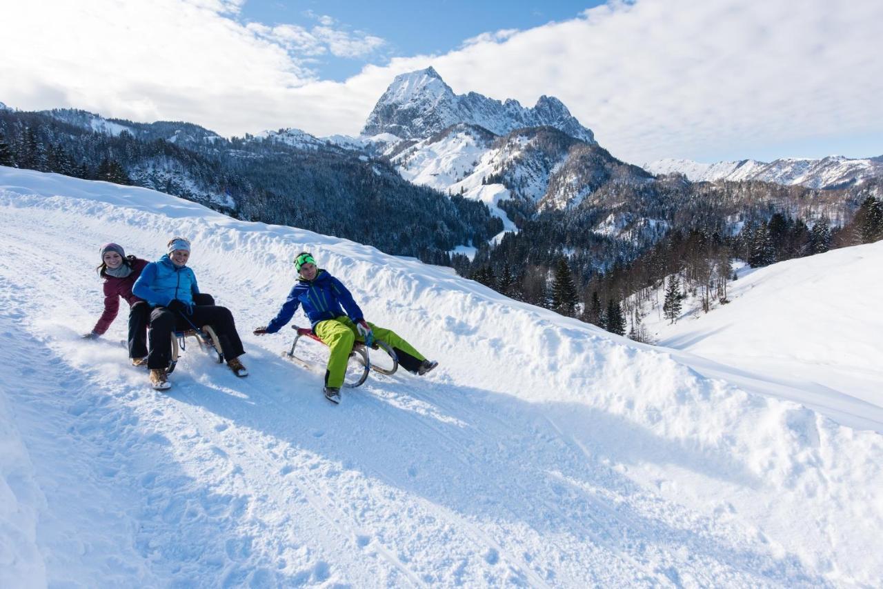 Hotel Zentral ****Superior Kirchberg in Tirol Zewnętrze zdjęcie
