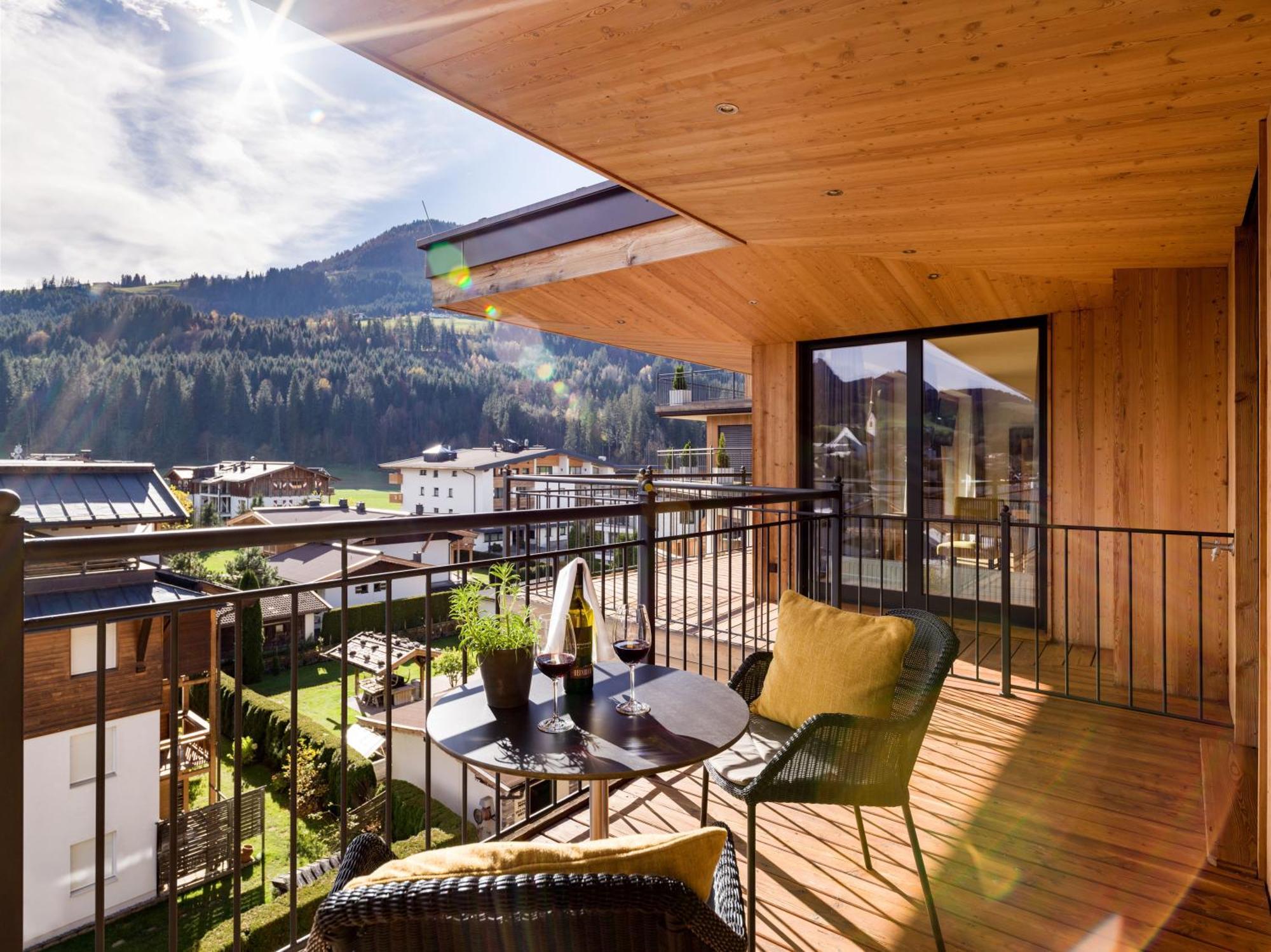 Hotel Zentral ****Superior Kirchberg in Tirol Zewnętrze zdjęcie